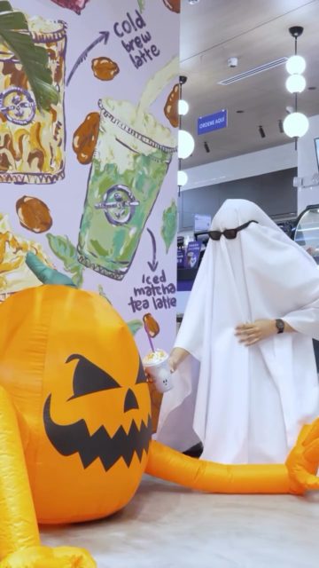 Happy Halloween 🎃 Último día del spooky season 👻💜 No te quedes sin tu Spooky Blended!
#coffeebean #panama #thecoffeebean #spooky #spookyszn #halloween #happyhalloween #boo #seasonal #iceblended #lastcall