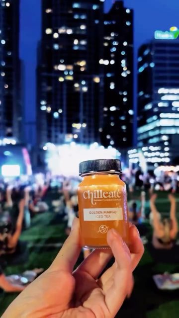 Nada como una bebida super refrescante después de un buen workout! Un poco de lo que fue  @isapaloozafest una noche llena de Chilleaté, sabrosura y la buena vibra de @hit_isacu 💜⚡️ Gracias por invitarnos a participar de la party del año!🍓🥭🍋

#summer #coffeebean #panama #fest #chilleate