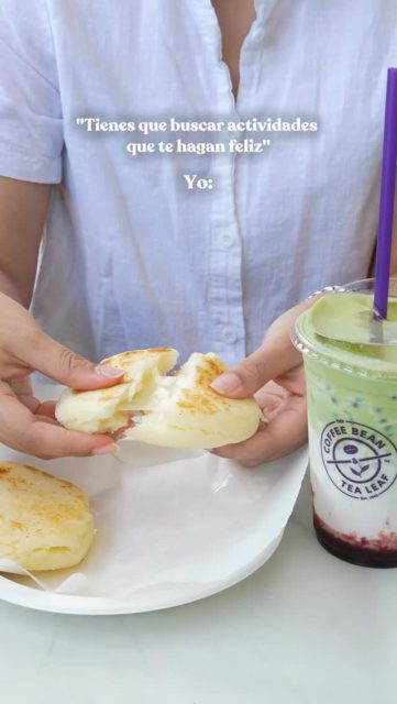 Cheesy arepa + Raspberry Matcha = felicidad instantánea😍
#coffeebean #panama #matcha #cheesy #happiness