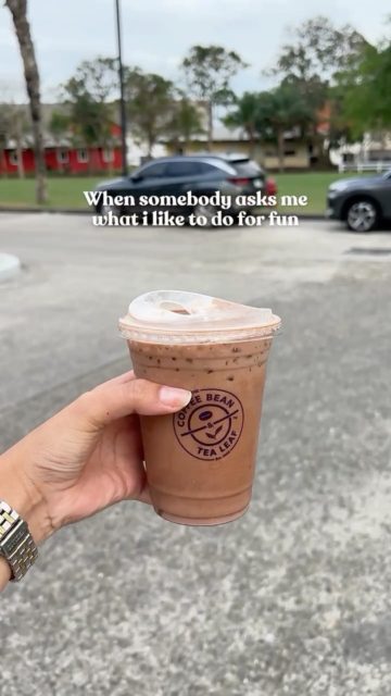 Somos mi iced latte y yo contra el mundo🫰🏼💜

#coffeebean #panama #icedlatte #coffeelovers #love