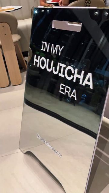 Meet the newest fall treat: Houjicha🤎 Un poco de lo que fue el sneak peek tasting de estos cozy drinks!

#coffeebean #panama #houjicha #new #seasonal